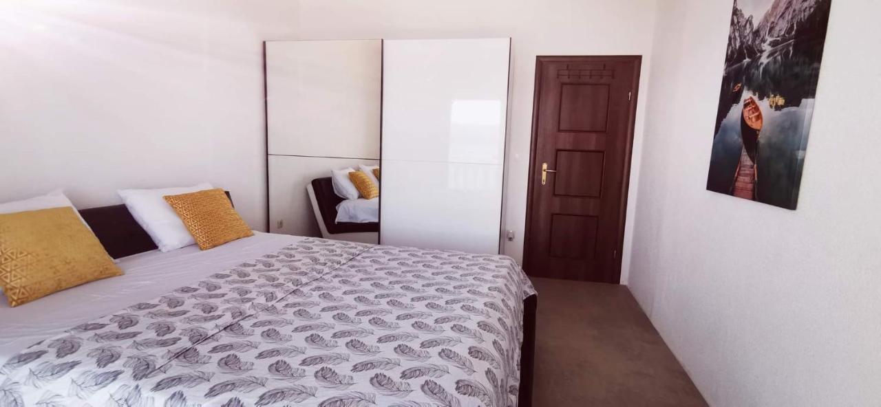 Big Panorama Villa, For 21 Person In Omis سيلينا المظهر الخارجي الصورة