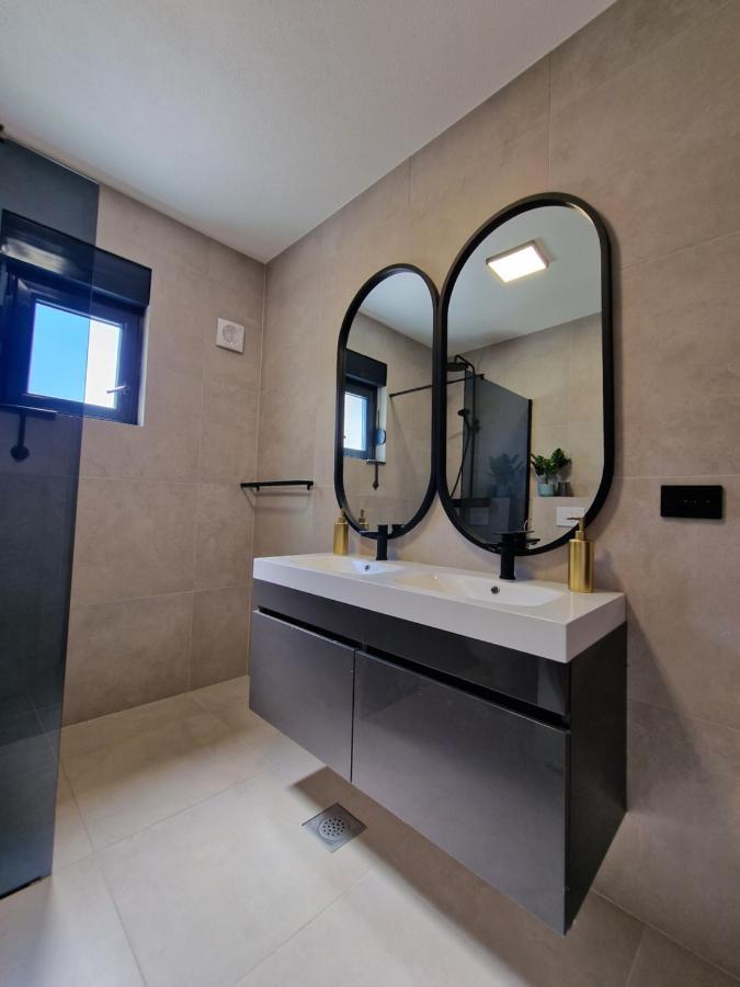 Big Panorama Villa, For 21 Person In Omis سيلينا المظهر الخارجي الصورة